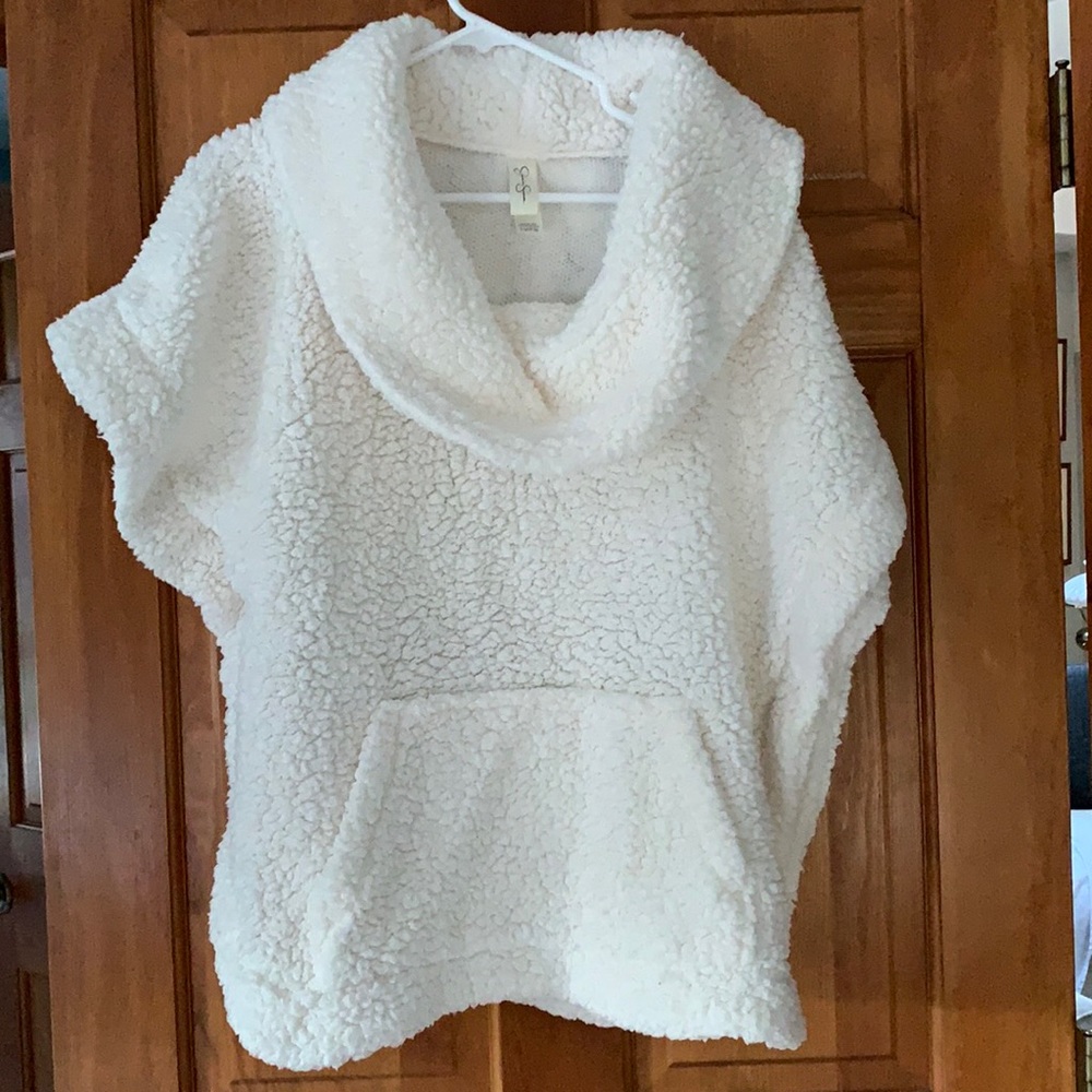 Jessica Simpson cozy fleece pullover
